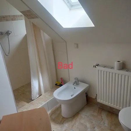 Lejlighed Idyllische Sued-wohnung In Woertherseenaehe Fuer Zwei Personen *