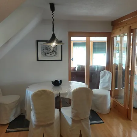 Idyllische Sued-wohnung In Woertherseenaehe Fuer Zwei Personen * Schiefling am See