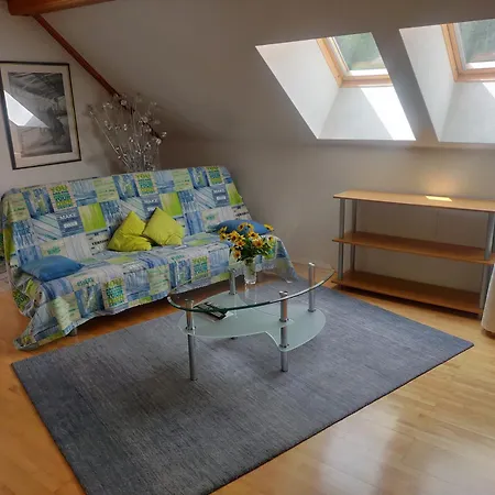 Idyllische Sued-wohnung In Woertherseenaehe Fuer Zwei Personen Schiefling am See