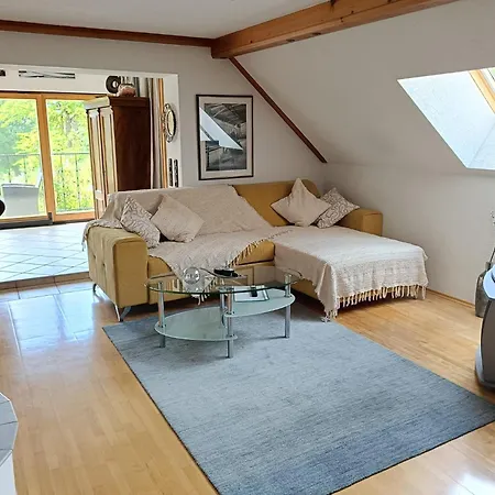 Lejlighed Idyllische Sued-wohnung In Woertherseenaehe Fuer Zwei Personen *