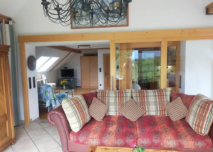 Idyllische Sued-wohnung In Woertherseenaehe Fuer Zwei Personen Apartament *