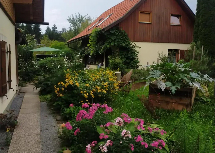 Idyllische Sued-wohnung In Woertherseenaehe Fuer Zwei Personen